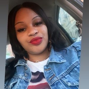 Meet your Posher, Toniece